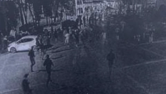 ISPLIVALA FOTOGRAFIJA RANJENOG MIHALISA Nesrećni navijač AEK-a ležao povređen ispred kioska, radnik pokušao da mu pomogne (FOTO)