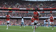 ARSENAL SIGURAN NA STARTU PREMIJER LIGE Očekivana pobeda ,,tobdžija'' (VIDEO)