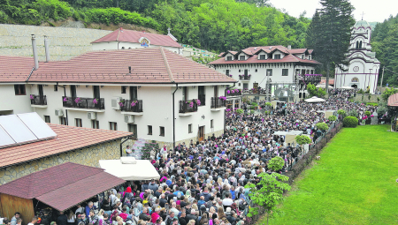 MOĆNE MOLITVE IZ MANASTIRA TUMANE Veruje se da svaki vernik treba da izgovori ove reči za zdravlje