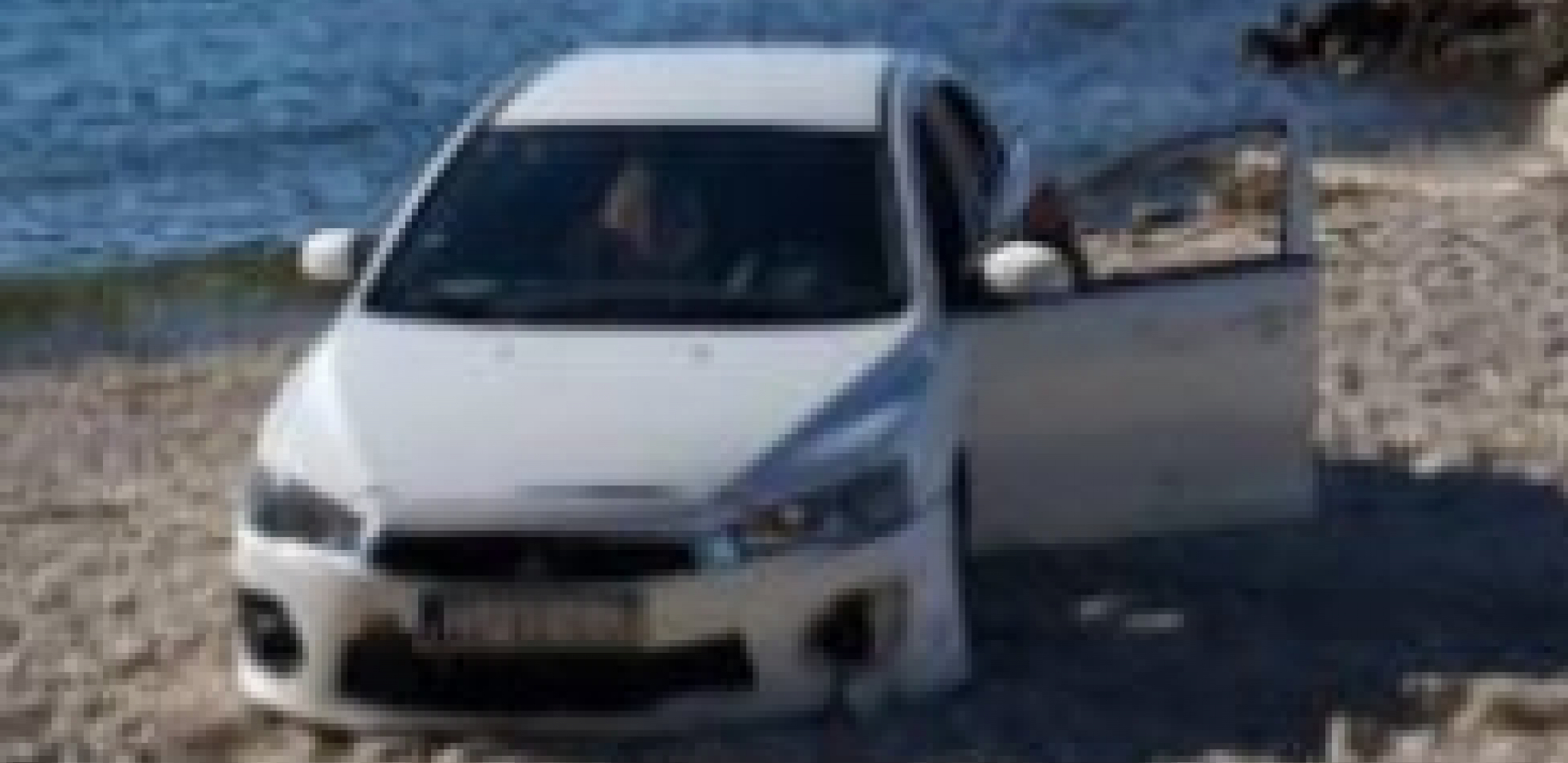 BAHATOST MU SE OBILA O GLAVU Parkirao auto nasred plaže, nekoliko sati kasnije svi su mu se smejali