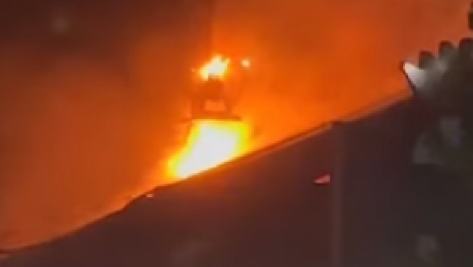 POŽAR U CENTRU NIŠA Gori restoran brze hrane (VIDEO)