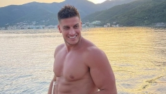 DAVID DRAGOJEVIĆ UHVAĆEN SA NOVOM DEVOJKOM! Fatalna bombetina koju je krio od svih, razmenjivali nežnosti pred svima! (FOTO)