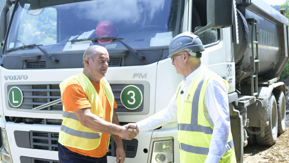 Vesić: Rok za izgradnju pruge od Zemun polja do Nacionalnog stadiona 18 meseci od završetka tehničke dokumentacije