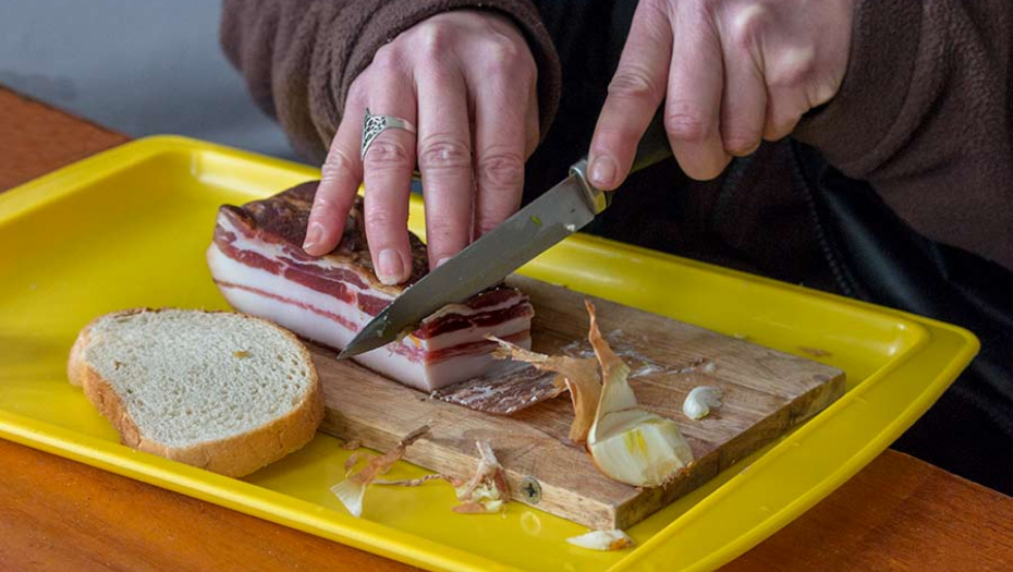 ZDRAVLJE NA USTA ULAZI Kad ovo pročitate, odmah ćete naseckati slaninicu