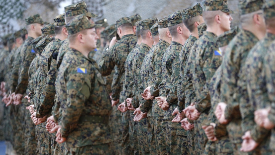 HOROR! Srpski vojnik NOŽEM napadnut u kasarni vojske BiH: Upao u spavaonicu i pretio da će ga zaklati