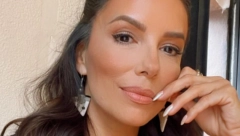 NI ONA NIJE ODOLELA TRENDU LETNJIH FOTOGRAFIJA Eva Longorija zapalila Instagram u atraktivnom bikiniju