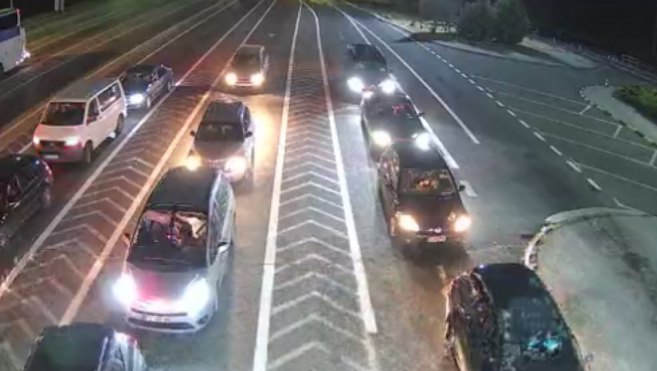 HAOS NA GRANIČNIM PRELAZIMA Ovde se čeka i po 7 sati