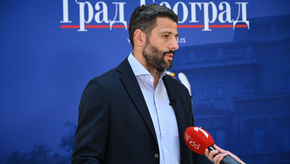 DEO POLITIČKE BRIGE O LJUDIMA Šapić: Besplatni udžbenici, vrtići, prečišćivači vazduha i časovi engleskog jezika (FOTO)