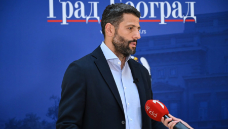 DEO POLITIČKE BRIGE O LJUDIMA Šapić: Besplatni udžbenici, vrtići, prečišćivači vazduha i časovi engleskog jezika (FOTO)