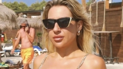 ZAPLESALA U KUPAĆEM IZ KOG SVE ISPADA Jovana napravila šou na plaži, poručili joj da je preterala! (VIDEO)
