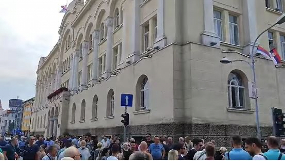 SNSD BLOKIRAO SAOBRAĆAJ U CENTARU BANJALUKE: Ovo je razlog