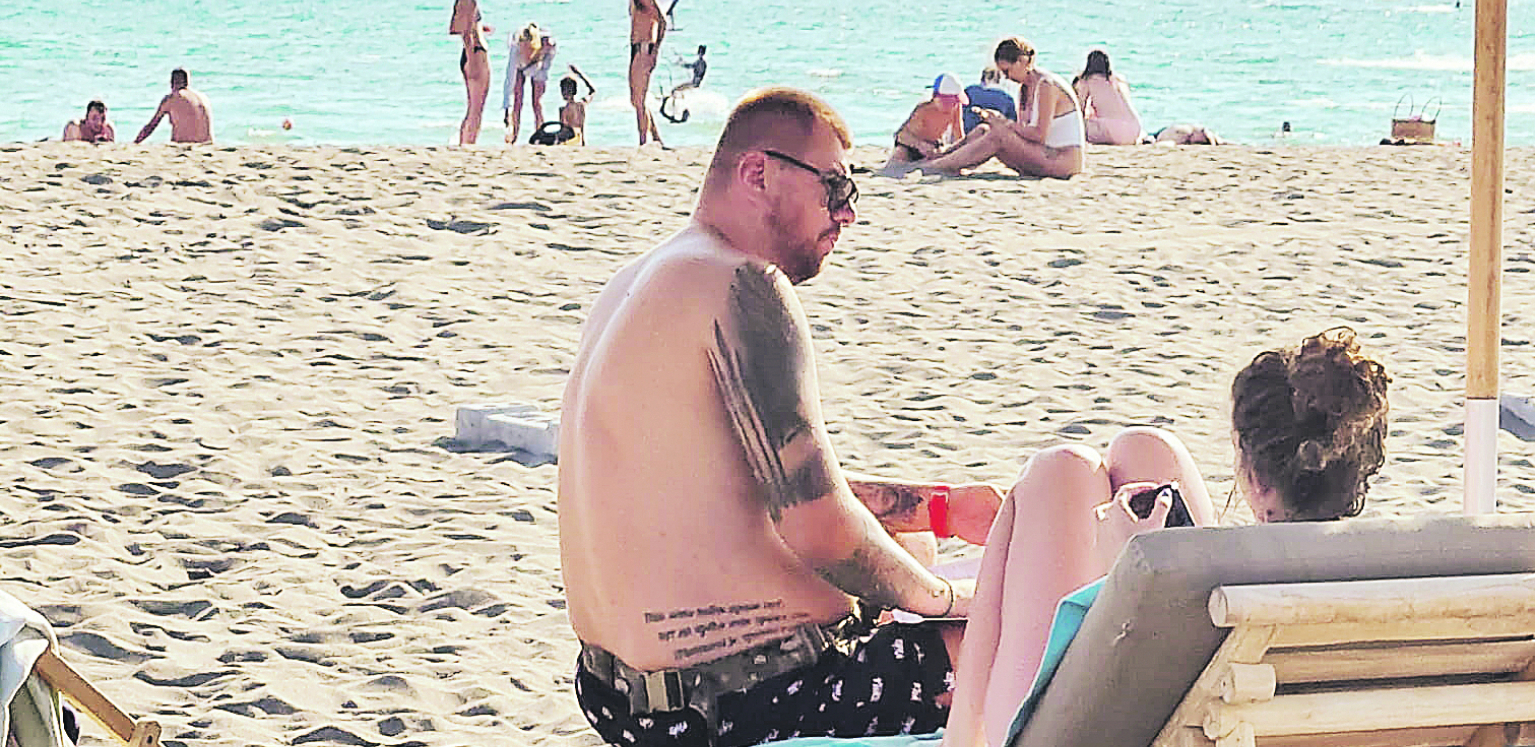 ALO! PAPARAZZO Janjuševići uhvaćeni u noćnom provodu, Janjuš i Ena leče mamurluk na plaži