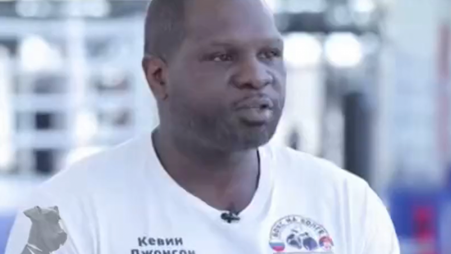 AMERIKANAC DODAO VLADIMIROVIČ U PREZIME Bivši prvak u boksu se divi predsedniku Rusije (VIDEO)