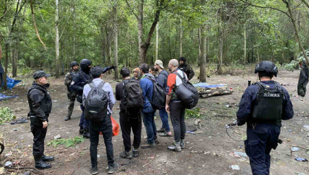 DOLIJALI KRIMJAČARI MIGRANATA   Njih šestoro među kojima je i Turčin uhapšeni su kod Subotice