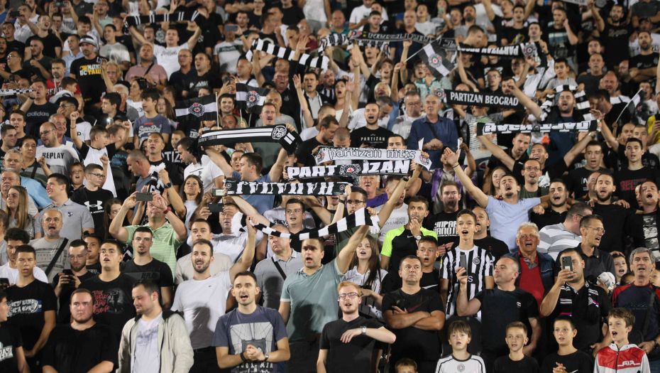 NOVA DRAKONSKA KAZNA ZA PARTIZAN Crno-beli moraju da plate pola miliona zbog ispada navijača