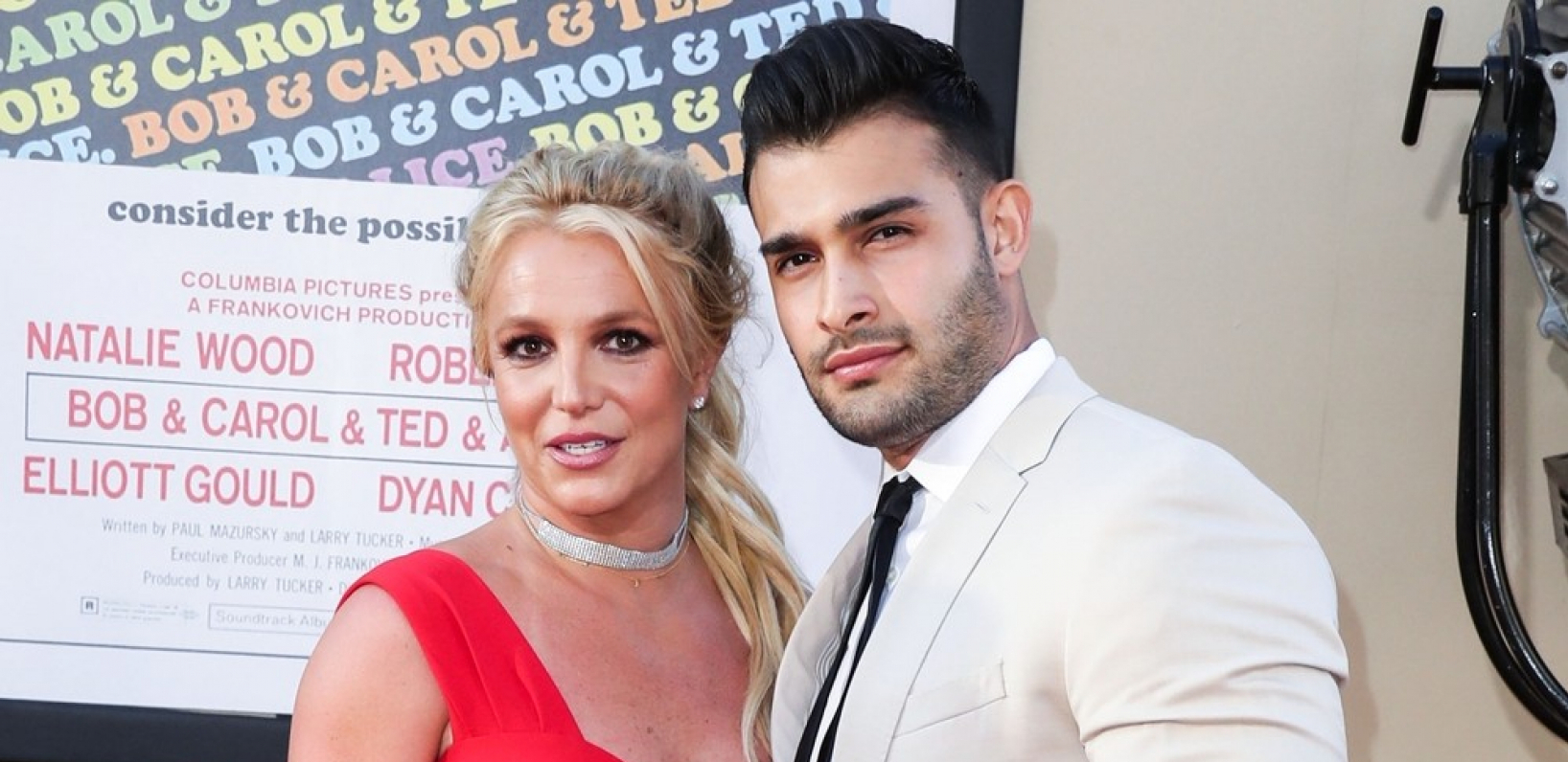 DOBIO NOVAC DA JE OŽENI Bivši muž Britni Spirs sarađivao sa njenim ocem koji ju je godinama držao u zatočeništvu!