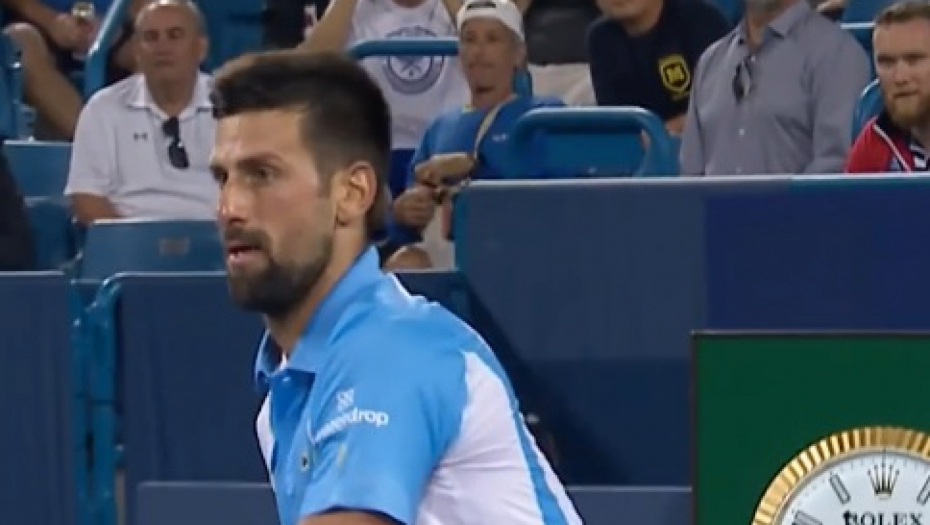 NOVAK ŠOKIRAO KOMENTATORA Potez genija - kako je ovo Đoković izveo? (VIDEO)
