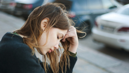 "KO SAM JA?": Otkrivamo 10 signala krize identiteta i kako da ih uočite, vreme je za velike promene