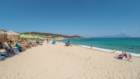 OVO SU CENE HRANE U OMILJENOM SRPSKOM LETOVALIŠTU Giros, pomfrit i sok SAMO pet evra