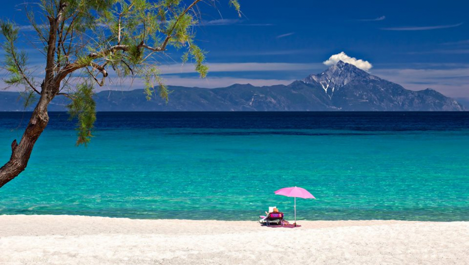 Traže kredit od 5.400 evra da bi otišli na more: Ovde je potpuno zavladao suludi trend!