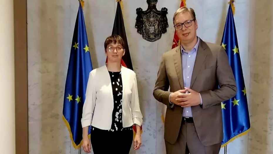NASTAVLJAMO DA JAČAMO PARTNERSTVO SA NEMAČKOM Vučić se sastao sa ambasadorkom Konrad (FOTO)