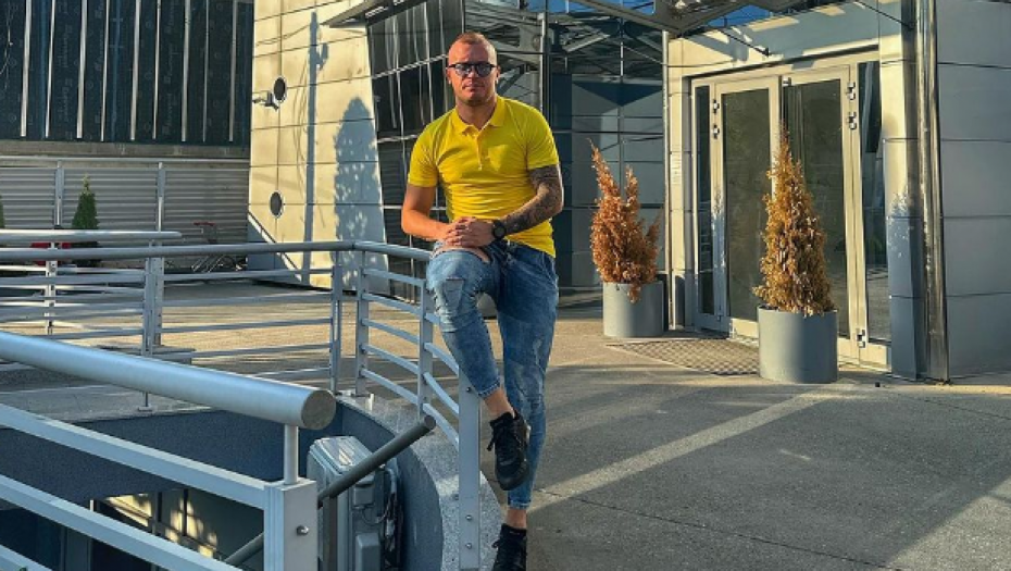 BIO SI SA TRANSRODNOM OSOBOM, IMAM DOKAZE Danijel Dujković i Uroš Stanić ušli u žestok okršaju, pa se umešao i Terza