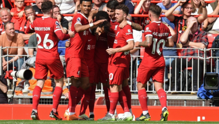 NA POMOLU JOŠ JEDNA TRANSFER BOMBA  Zvezda Liverpula bi mogla da se preseli u Al Itihad?
