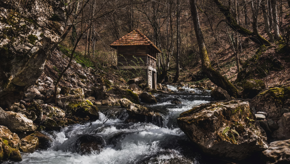 OVO SU NAJJEZIVIJA MESTA U SRBIJI Svedočenja meštana uteruju strah u kosti: "Na tom mostu se noću čuju užasni krici" (VIDEO)
