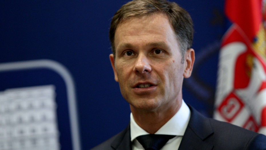 NOVA RADNA MESTA, VEĆE PLATE I PENZIJE... Ministar Mali objasnio koliko je važno za građane što je Srbija dobila investicioni rejting!