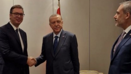 ERDOGAN ČESTITAO VUČIĆU "Narod ceni sve što u kontinuitetu činite za blagostanje i razvoj vaše zemlje"