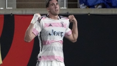 VRATIO SE KALČO, VRATIO SE RASPUCANI VLAHOVIĆ Juventus ubedljivo počeo novu sezonu, Srbin strelac i asistent za "staru damu"