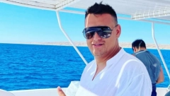 PEVAČ PREVARIO SUPRUGU, ONA HTELA DA GA UBIJE Napustio je neurohirurgiju da bi se bavio pevanjem, a sada je otkrio detalje iz braka