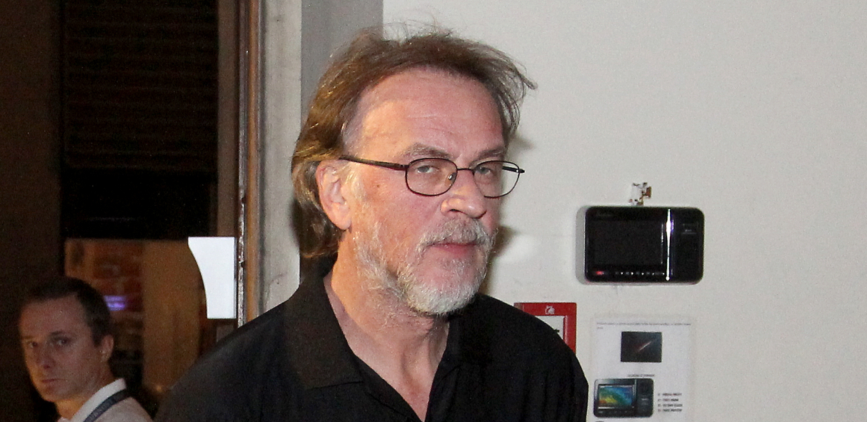 ŽARKU LAUŠEVIĆU URAĐENA MAGNETNA Evo kakvo je stanje legendarnog glumca!