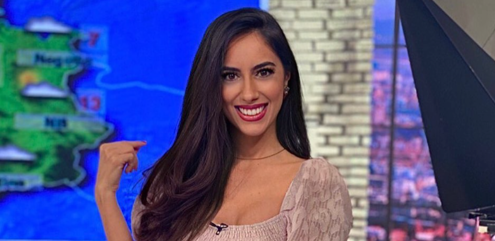 MARIJA EGELJA PROMENILA LIČNI OPIS Voditeljka sa plavom kratkom kosom i šiškama potpuno neprepoznatljiva, komentari samo pljušte