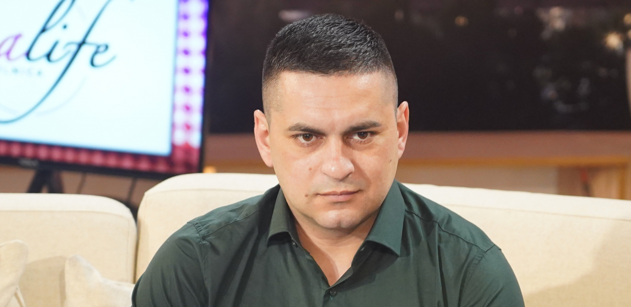 OVO JE ŽENA NENADA MACANOVIĆA BEBICE Slagao da ju je obezbedio i kupio stan, evo kako zapravo živi (FOTO)