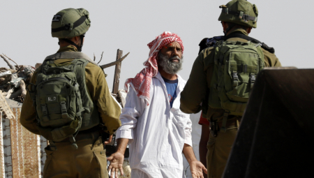 TRIK LORENSA OD ARABIJE ZA RASHLAĐIVANJE Ovako beduini preživljavaju tropske vrućine