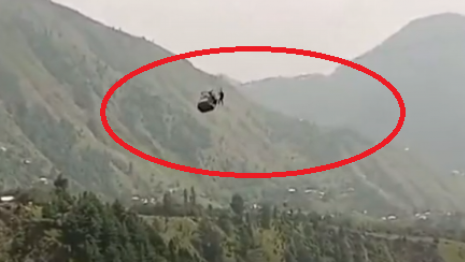 DVOJE DECE SPASENO SA ŽIČARE Akcija traje satima, ima ih još u žičari koja visi na 400 metara iznad provalije