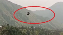 DVOJE DECE SPASENO SA ŽIČARE Akcija traje satima, ima ih još u žičari koja visi na 400 metara iznad provalije