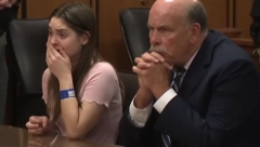 TINEJDŽERKA OSUĐENA NA DOŽIVOTNU ROBIJU ZBOG UBISTVA DEČKA I NJEGOVOG DRUGA Kolima se zakucala u njih, imala jedan motiv (VIDEO)