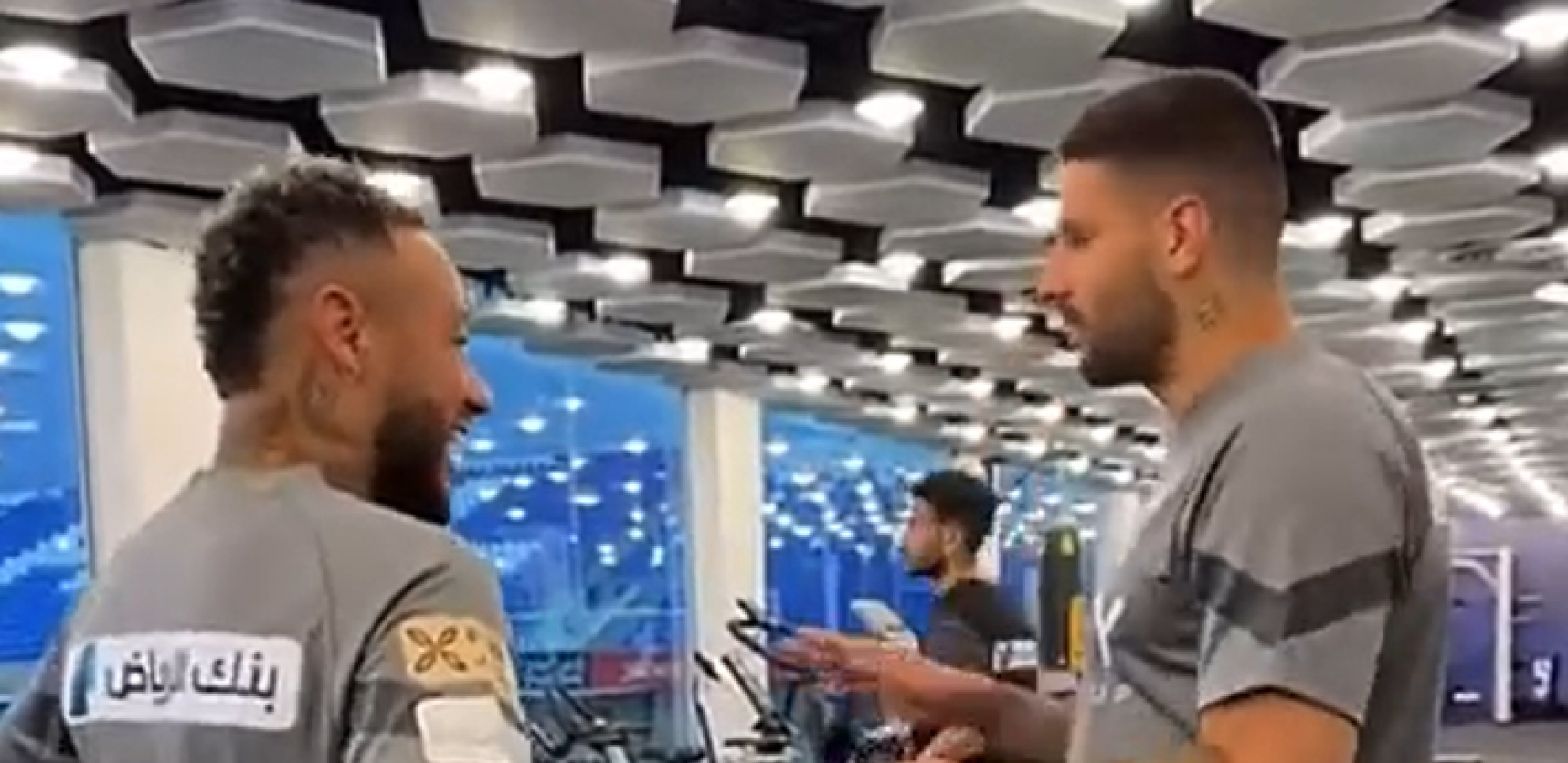 NEJMAR MEĐU PRVIMA DOČEKAO MITRA Pogledajte kako je izgledao njihov susret (VIDEO)