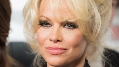 "BILA JE NAJBOLJA" Nakon smrti svoje šminkerke Pamela Anderson donela odluku da se više ne šminka