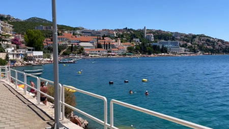 Tuzlak pljačkao turiste po Neumu pa uhvaćen u zasedu