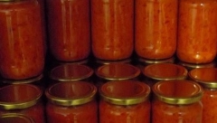 NAPRAVITE AJVAR SA PLAVIM PATLIDŽANOM Podsetite se recepta za najukusniju zimnicu