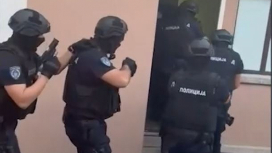 UDAR POLICIJE U BEOGRADU Uhapšeno desetoro, zaplenjeno oko 200 kilograma droge