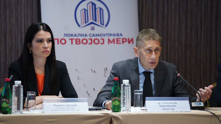 LOKALNA SAMOUPRAVA ZA 21. VEK Aleksandar Martinović prisustvovao prvom sastanku Posebne radne grupe