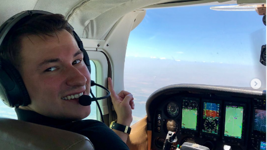 VEĆ BIO OŽENJEN?! Isplivao dokaz da verenik Tanje Savić ima brak za sebe!