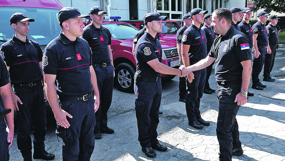 SRBI KRENULI DA UGASE GRČKU U požarima je poginula 21 osoba, izgorelo ukupno 72.344 hektara šuma