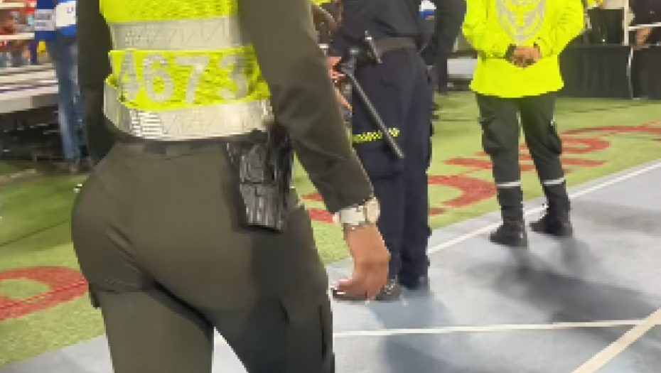 INFLUENSERKA POSTALA POLICAJKA Huligani odlepili za prelepom Kolumbijkom (VIDEO)