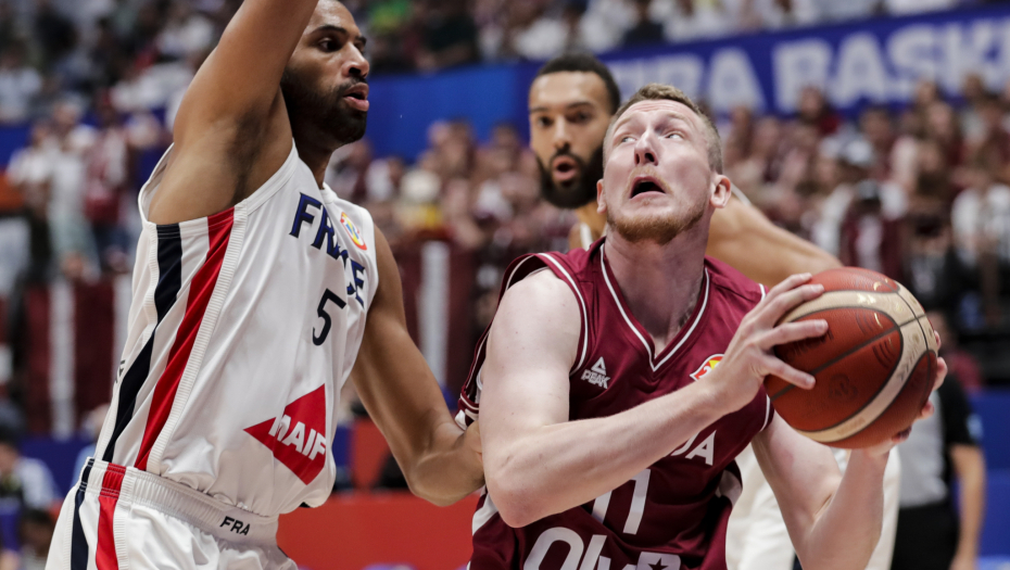 BATUM NAKON DEBAKLA Briga me za svetsku politiku, hoću najjači tim!