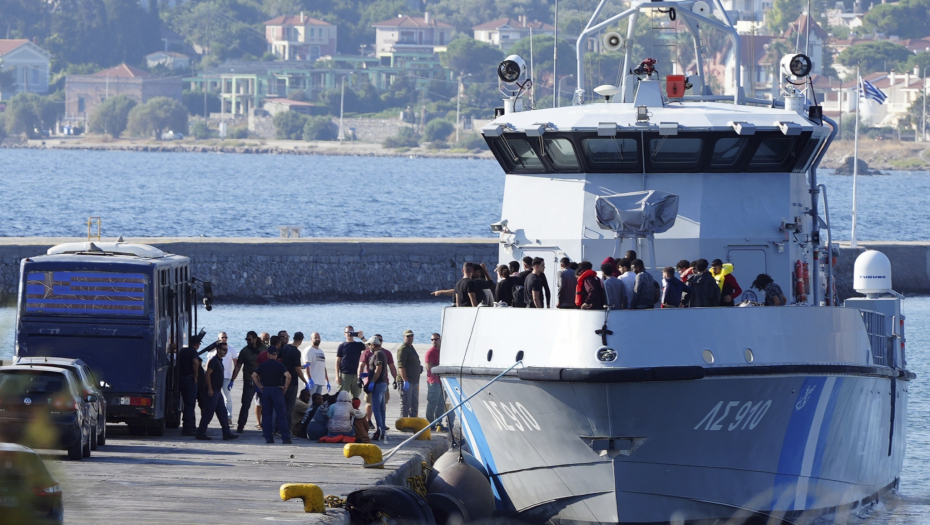 SAOPŠTENE NAJCRNJE VESTI! Prevrnuo se čamac sa 45 migranata, četiri osobe PREŽIVELE
